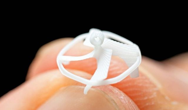 Dünyanın En Küçük Uçan Robotu: Sadece 1 cm!