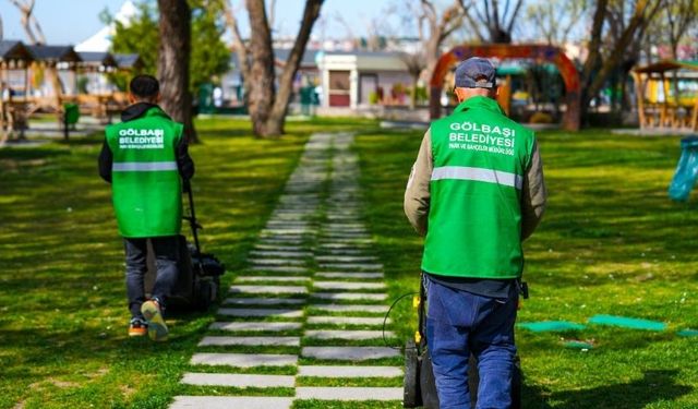 Gölbaşı’ndan Atatürk Sahil Parkı’nda Kapsamlı Temizlik Çalışması
