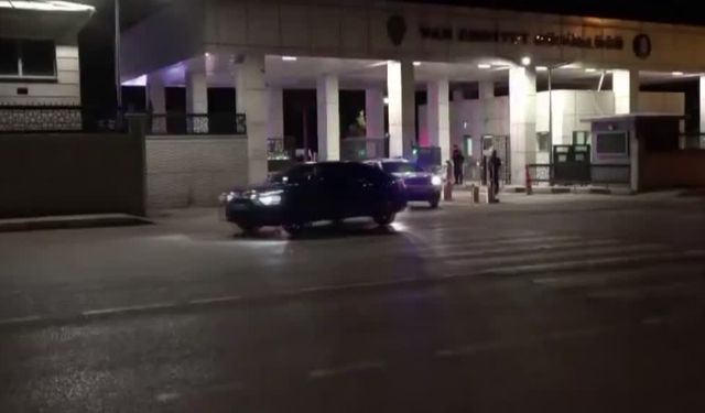 Van’da Yağma Operasyonu: Cephanelik Gibi Evler, 4 Gözaltı
