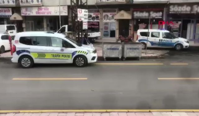 Elazığ'da Motosiklet Kazası: Sürücü ve Yaya Yaralandı