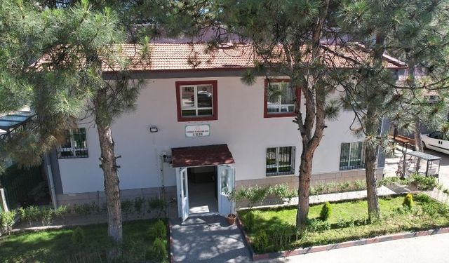 Ankara Çubuk’ta Öğretmenevi Hizmete Açıldı