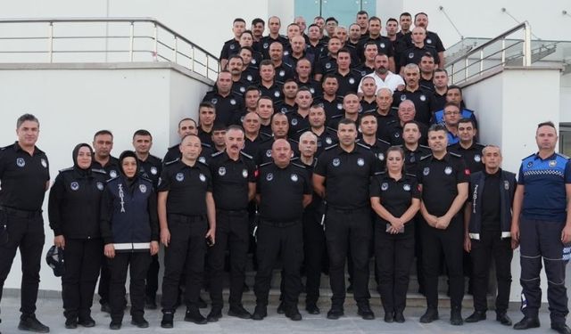 Keçiören’de Zabıtalar Motivasyon Töreninde Başarı Belgesi Aldı