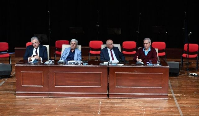 Mamak’ta Emekliler Günü’nde Üç Farklı Etkinlik Düzenlendi
