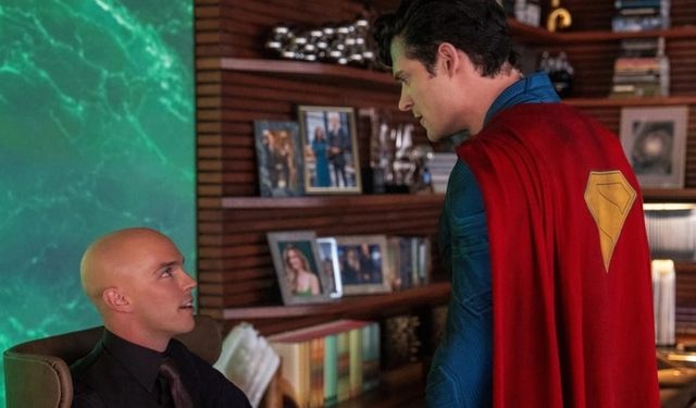 ‘Superman’ Gişede Uçuşa Geçti: 122 Milyon Dolarlık Açılış!