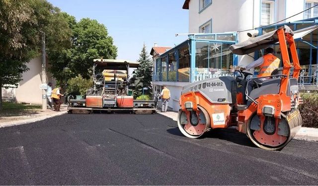 Çankaya'da Asfalt Çalışmaları Sürüyor: 4 Mahalle Daha Elden Geçirildi