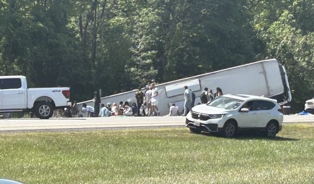 New York’ta Tur Otobüsü Kazası: 5 Ölü, Çok Sayıda Yaralı