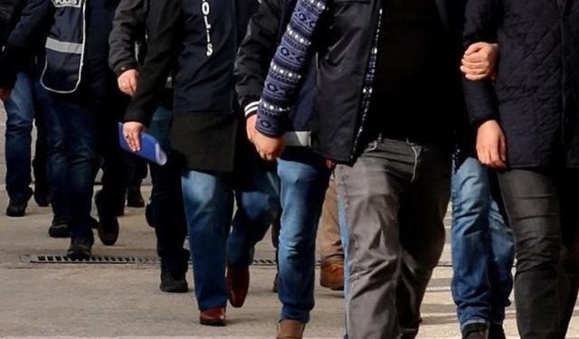 Gölbaşı'nda Uyuşturucu İmalathanesi Çökertildi: 5 Gözaltı