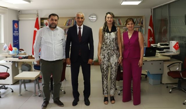 Gölbaşı Kaymakamı’ndan Depremzede Öğretmene Anlamlı Ziyaret