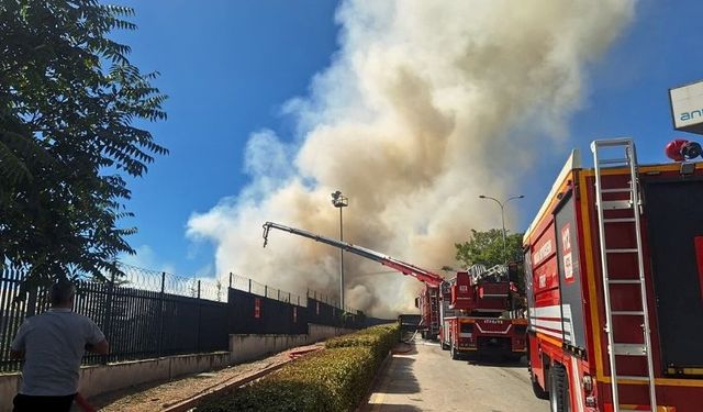 Sincan OSB’de Geri Dönüşüm Tesisinde Yangın