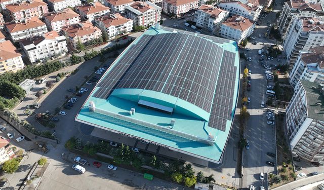Mamak Belediyesi’nden Yeşil Hamle: Güneş Enerjisi Santrali Kuruldu