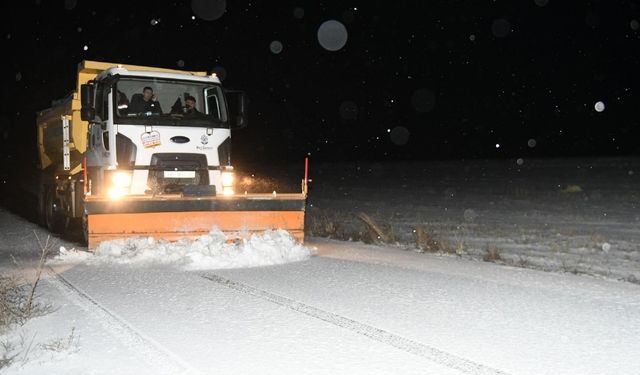 Beypazarı’nda Kar Alarmı: Belediye Ekipleri 7/24 Teyakkuzda