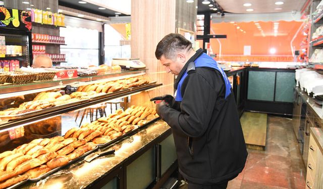 Pursaklar’da Yeni Yıl Öncesi Market ve İş Yerlerine Denetim