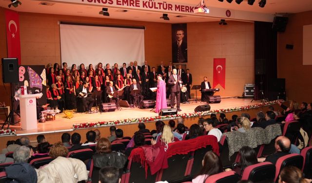 Türk Halk Müziği Korosu Keçiören’de Sahne Aldı