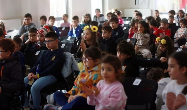 Yenimahalle’de Sömestr Tiyatro Şenliği Başladı: İşte Etkinlik Detayları