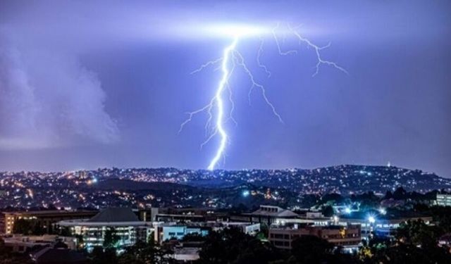“Yıldırım İkinci Kez Aynı Yere Düşmez” İfadesi Doğru mudur?
