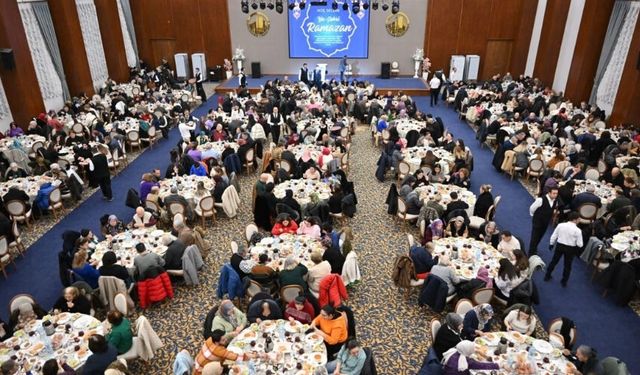 Altındağ Belediye Başkanı Tiryaki, Aydınlıkevler Sakinleriyle İftarda Buluştu