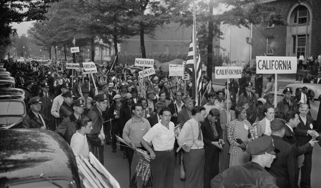 1929 Büyük Buhranı Ekonomiyi Nasıl Yıktı?