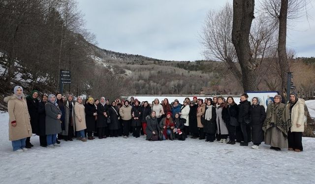 Çubuklu Kadın Kursiyerlere Karagöl Gezisi Düzenlendi