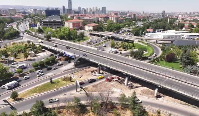 Ankara Büyükşehir Belediyesi, Fatih Köprüsü’nü Trafiğe Kapattı