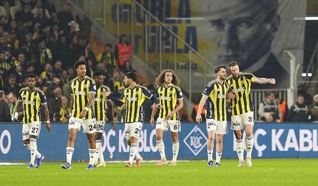 Fenerbahçe'nin UEFA Kadrosu Netleşti: Yıldız İsimler Listede