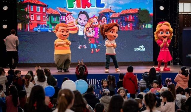 Pırıl Müzikali Külliye’de Sahne Aldı