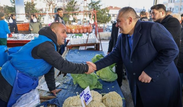 Keçiören Belediye Başkanı Özarslan Ufuktepe Pazarı’nda
