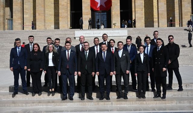 Çanakkale Tarihi Alan Başkanlığı Heyeti Anıtkabir’i Ziyaret Etti
