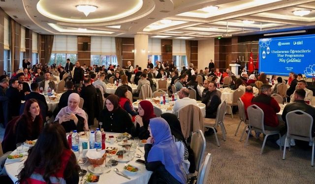 Ankara’da Eğitim Gören Uluslararası Öğrenciler İftar Sofrasında Buluştu