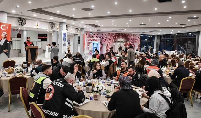 Ankaralı Moto Kuryeler Göksu Parkı’ndaki İftarda Buluştu