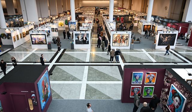 ArtAnkara ATO Congresium'da Başladı, 1500’e Yakın Sanatçı Katılıyor