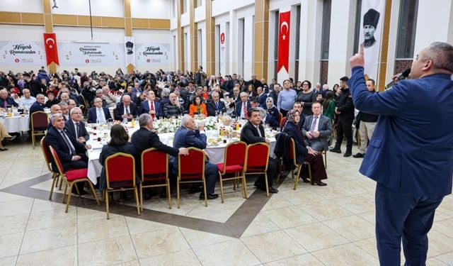 Başkan Özarslan Batı Karadenizlilerle İftarda Bir Araya Geldi