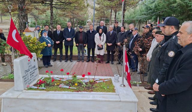 Beypazarı'nda Bayramlaşma Mesaisi: Şehitlikler ve Hastalar Unutulmadı