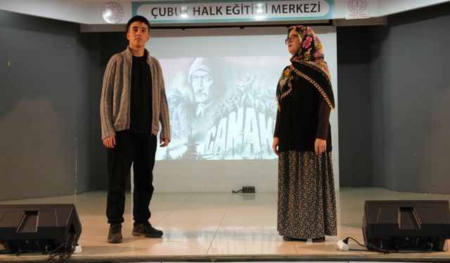 Çubuk'ta Gençlerin Çanakkale Gösterisi Büyük Alkış Topladı