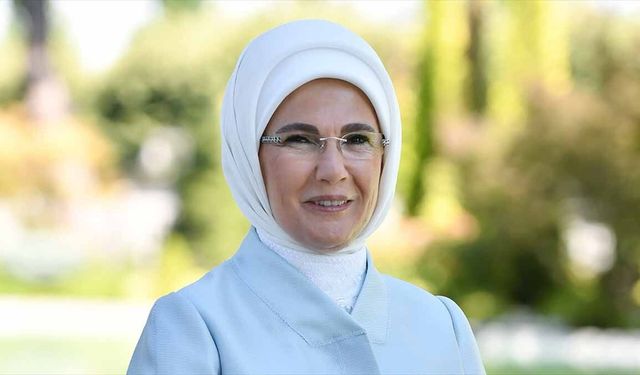 Emine Erdoğan, Dünya Kız Çocukları Günü'nü Kutladı