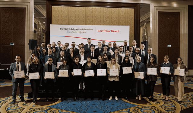 Enerjinin Yeni Elçileri Ankara'da Yetişti, SOCAR ve ODTÜ Programı İlk Mezunlarını Verdi