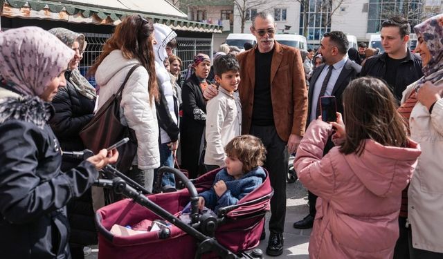 Etimesgut Belediyesi'nden Çocuklara Bayram Hediyesi