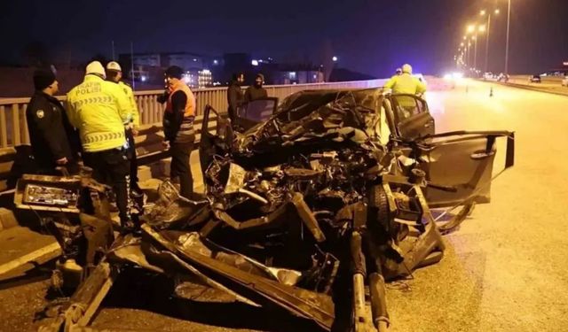 Kahramankazan'da Tırın Altına Giren Sürücü Ağır Yaralandı