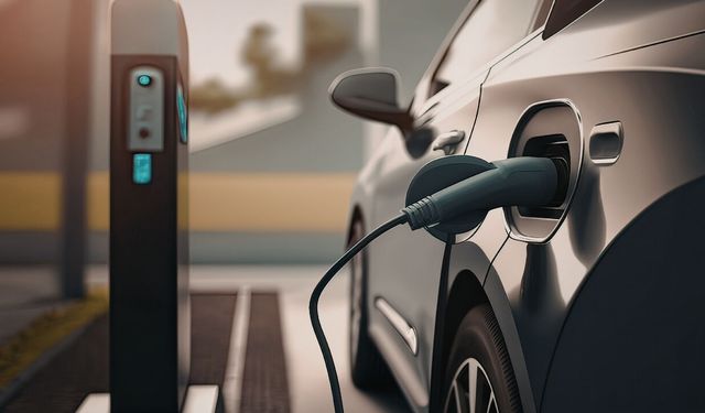 Otomobilde Elektrikli Dönüşüm Neden Yavaş İlerliyor?