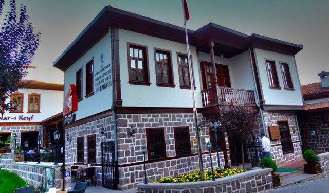 Ankara Mehmet Akif Ersoy Edebiyat Müze Kütüphanesi