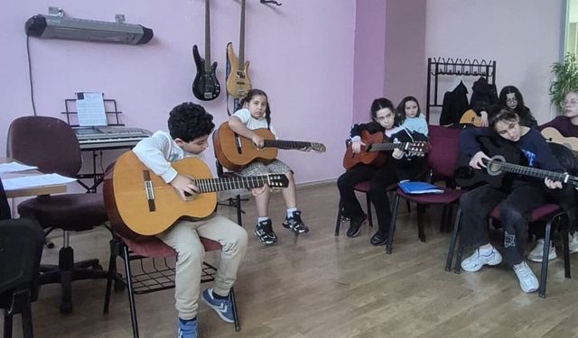 Pursaklar’da Notalar Yaşam Merkezi’nden Yükseliyor