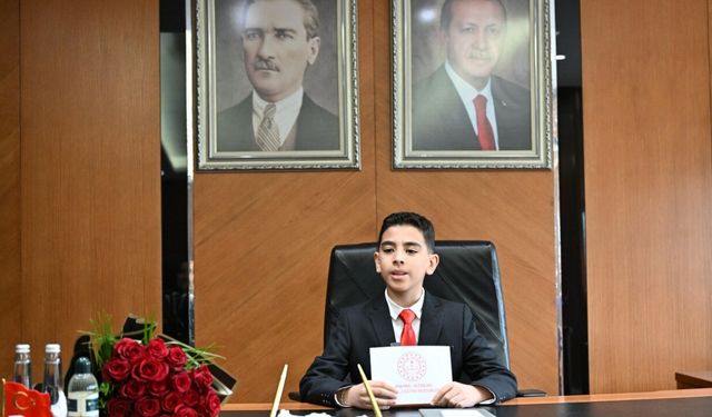 Altındağ'ın Yeni Başkanı Küçük Ahmet İlk İcraatını Okullar için Yaptı