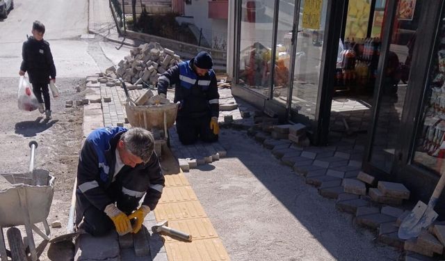 Altındağ’da Kaldırımlar Yenileniyor, Yaya Güvenliği Artıyor