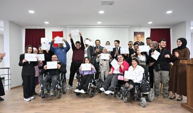 Altındağ Engelsiz Yaşam Merkezi'nde Sertifika Sevinci Yaşandı