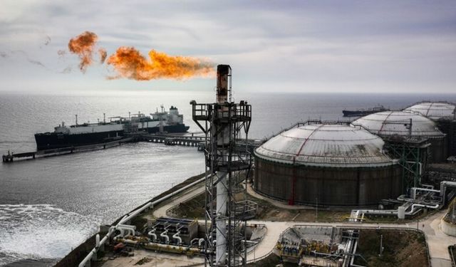 İran’ın Hürmüz Kararı Enerji Piyasalarını Rahatlattı: Gaz Fiyatları Düştü