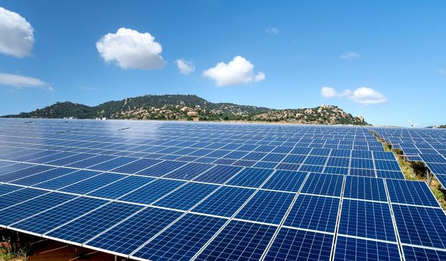 Güneş Enerjisinden Elektrik Üretiminde Yılın Rekoru Kırıldı