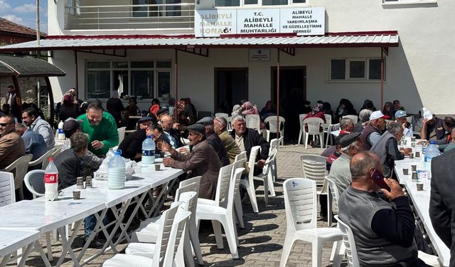 Kalecik’te Satılmış Karakoç Hacı Yemeği ve Şükür Programına Katıldı