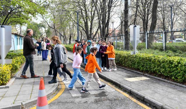 Ankaralı Miniklere Trafik Bilinci, Eğitimler Kurtuluş Parkı'nda Başladı