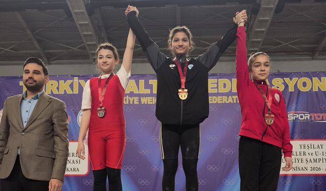 Pursaklar’dan Halterde Altın Başarı: Zümra Yurtseven Türkiye Şampiyonu