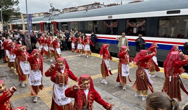 Turistik Tuz Ekspresi 2026 Sezonunu Açtı