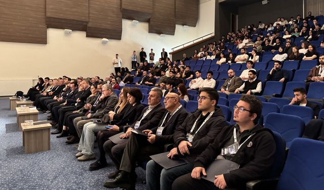 Ankara Üniversitesi’nde 60’tan Fazla Bilişim Projesi Görücüye Çıktı